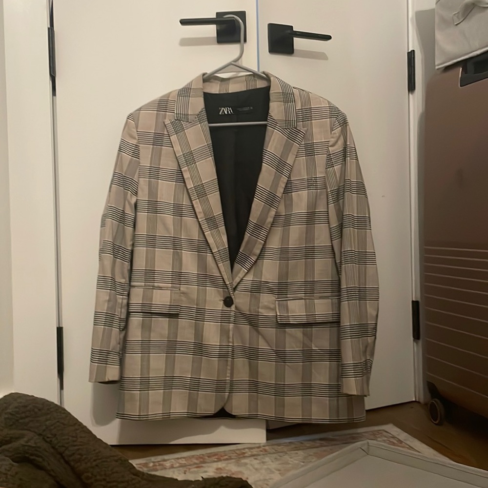 WORN ONCE ZARA BLAZER